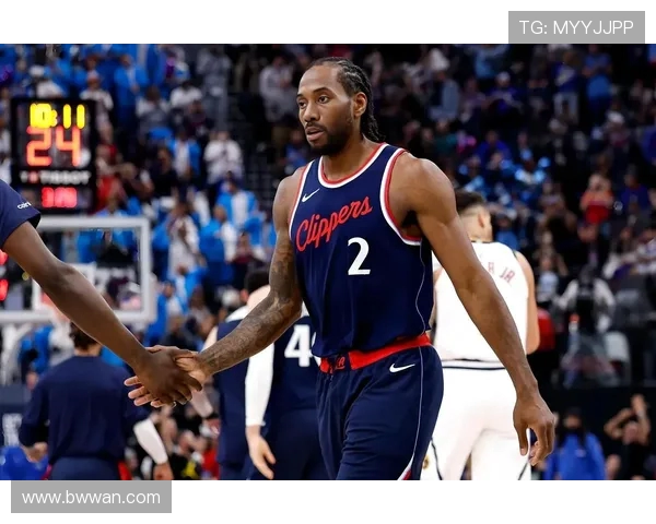 莱昂纳德缺席引发热议快船队遭到NBA官方警告与关注